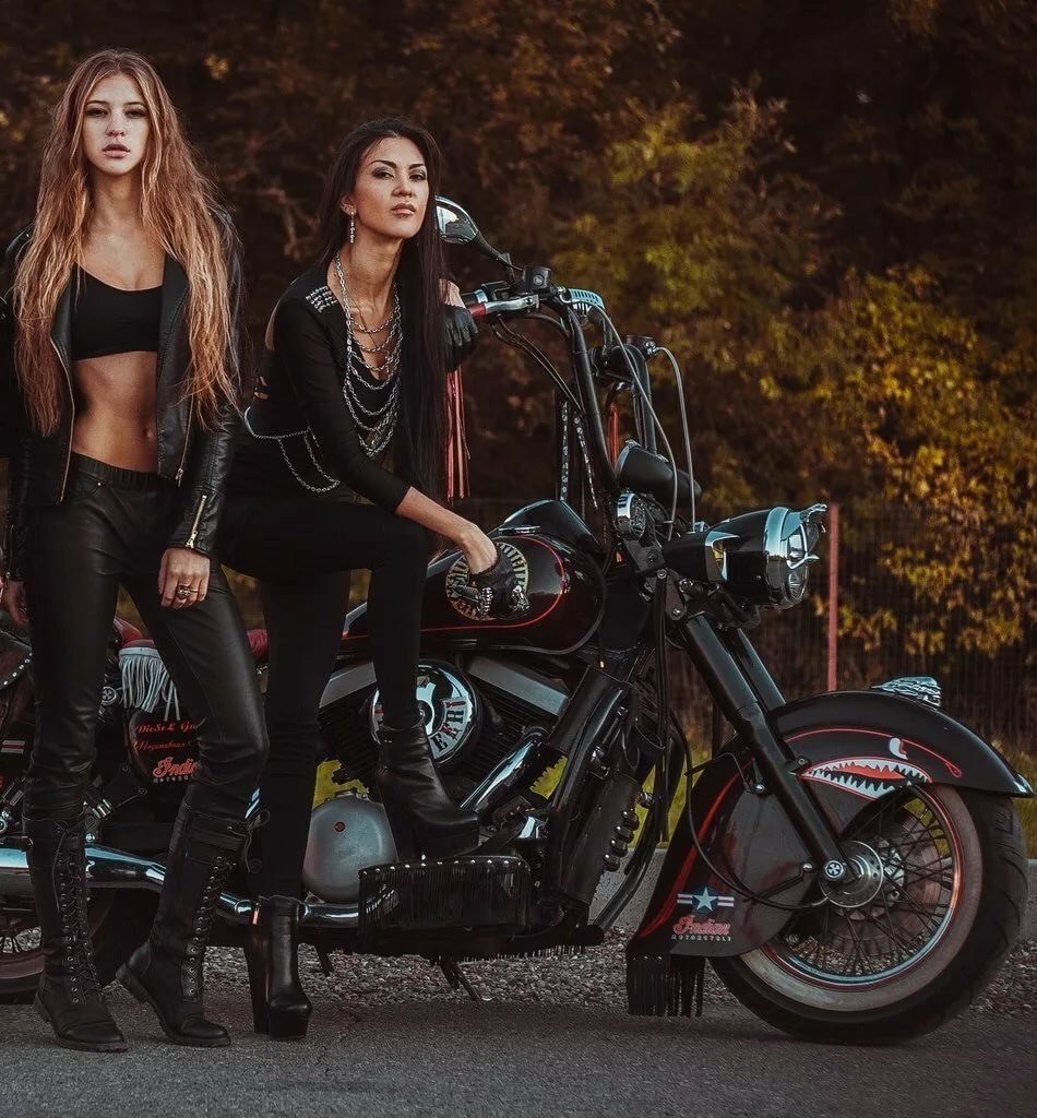 Beautiful girls and bikes in Kawasaki