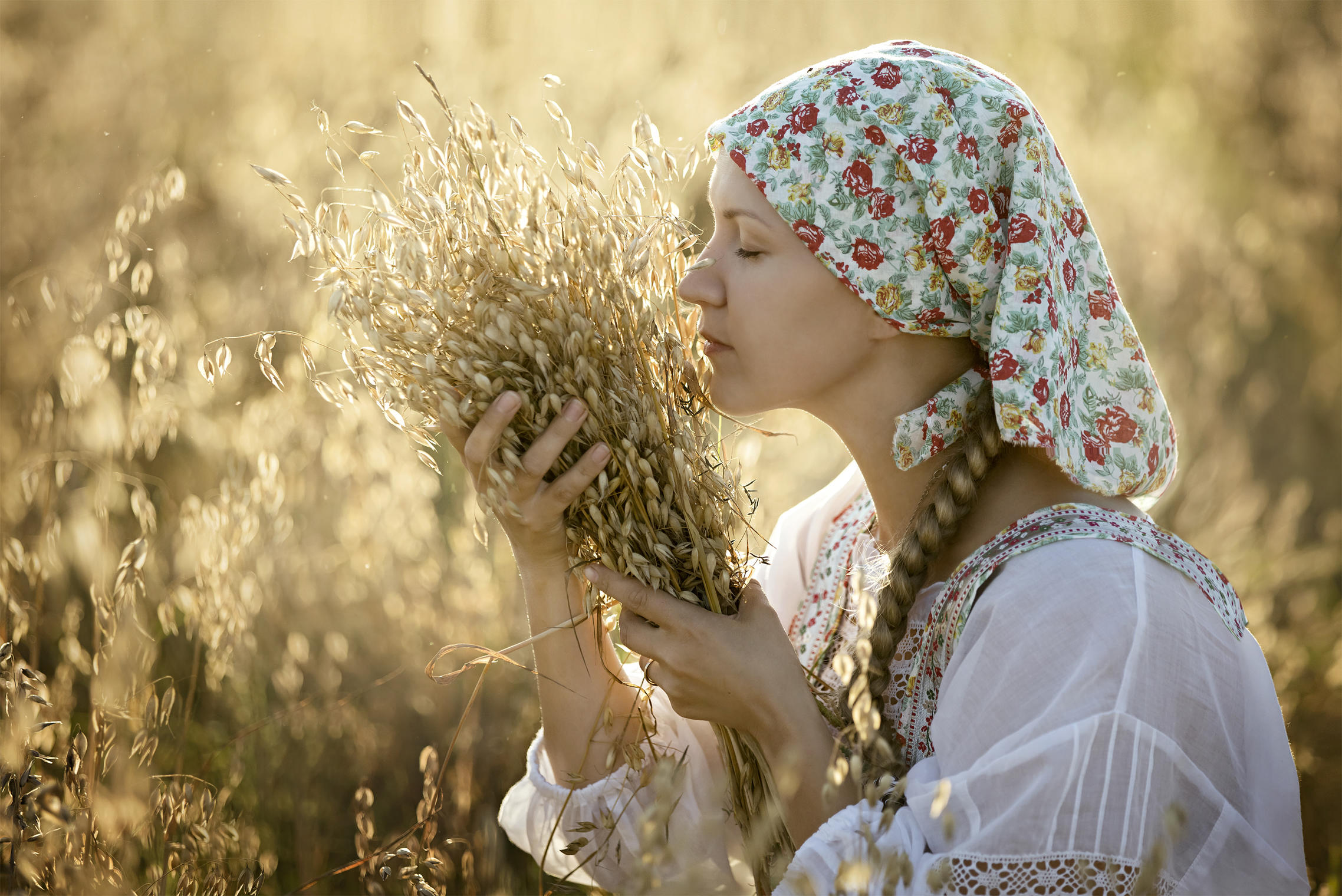 Photo Women in Slavic costumes in Kawasaki