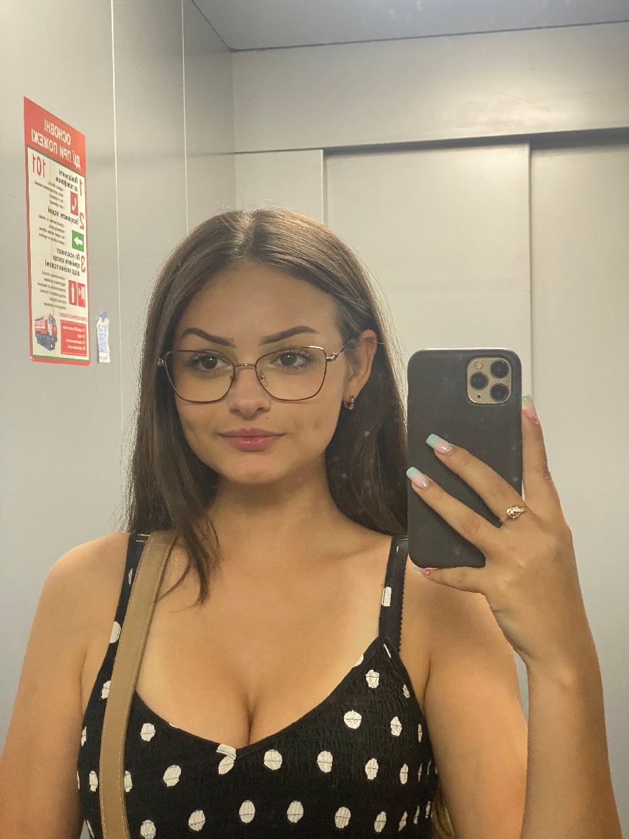 Sexy model Stacy in Kawasaki